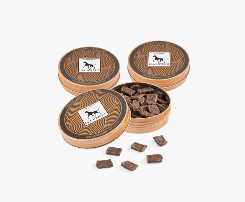 Меки лакомства с козе месо Lila Loves It в опаковки с показани лакомства.