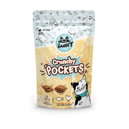 Mr. Bandit Crunchy Pockets packaging for cats, featuring tuna and chicken flavors in a 40g bag.